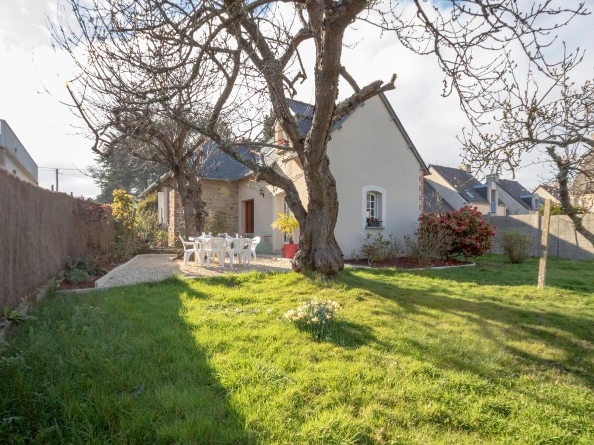 Holiday Home Le Petit Biyou By Interhome Дінар Екстер'єр фото