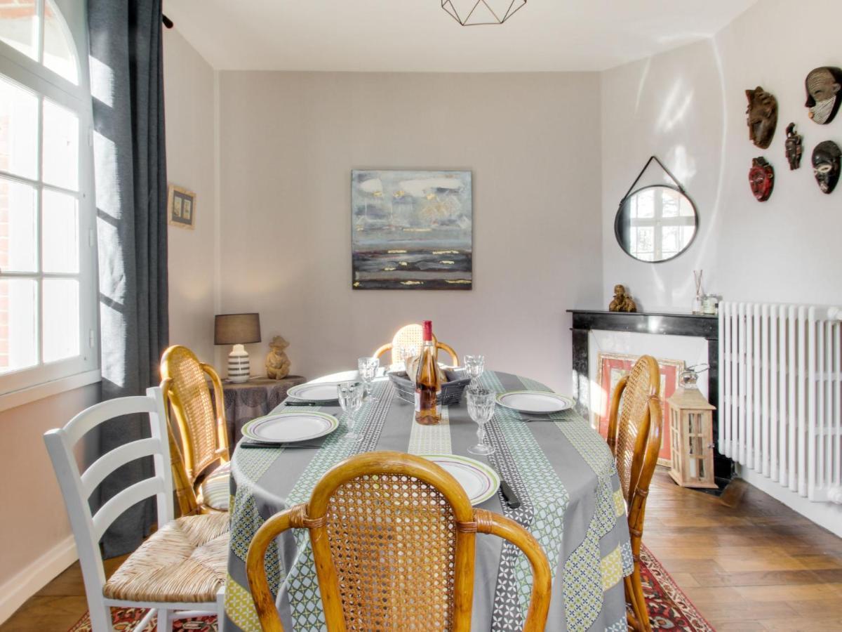 Holiday Home Le Petit Biyou By Interhome Дінар Екстер'єр фото